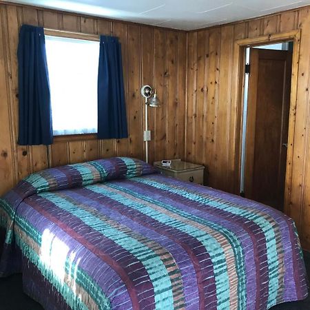 Trail Riders Motel Granby Buitenkant foto